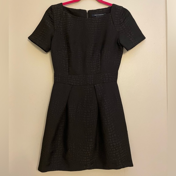 Cute short sleeve Black French Connection Dress!! - Picture 1 of 4
